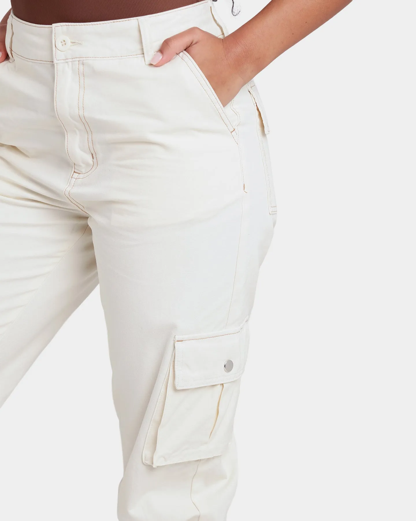 EN ES Women's Fearless Cargo Pants Off White