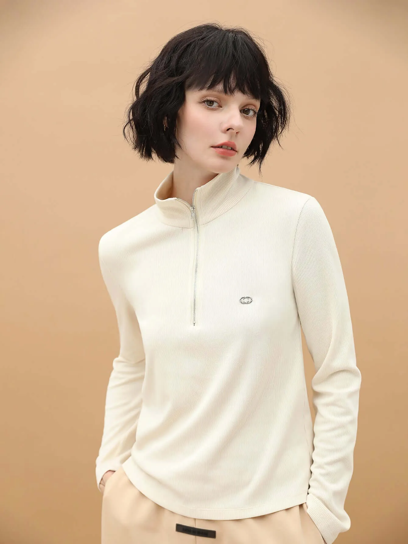 Form-Fitting Half-Zip Knit Top Shirt