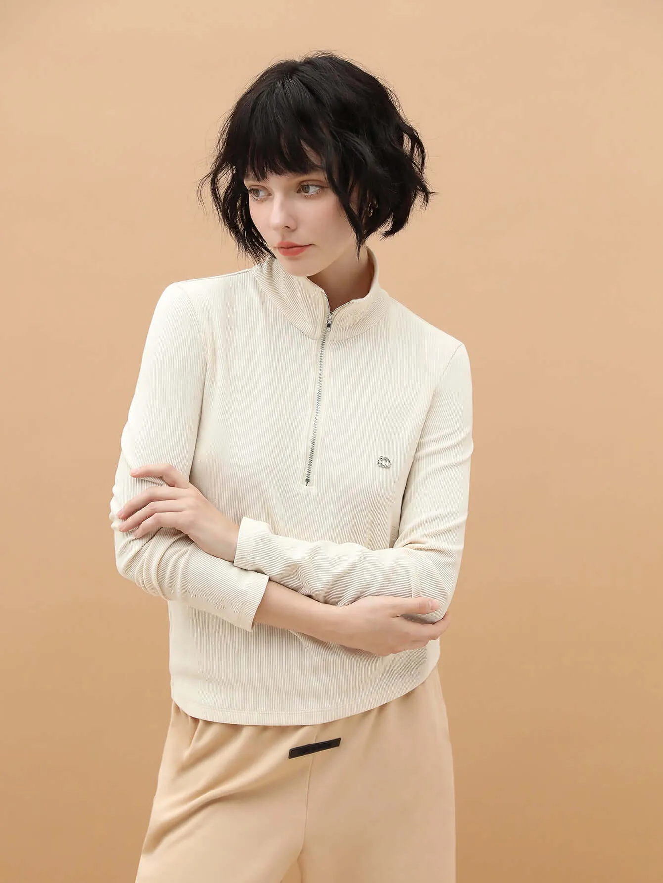 Form-Fitting Half-Zip Knit Top Shirt