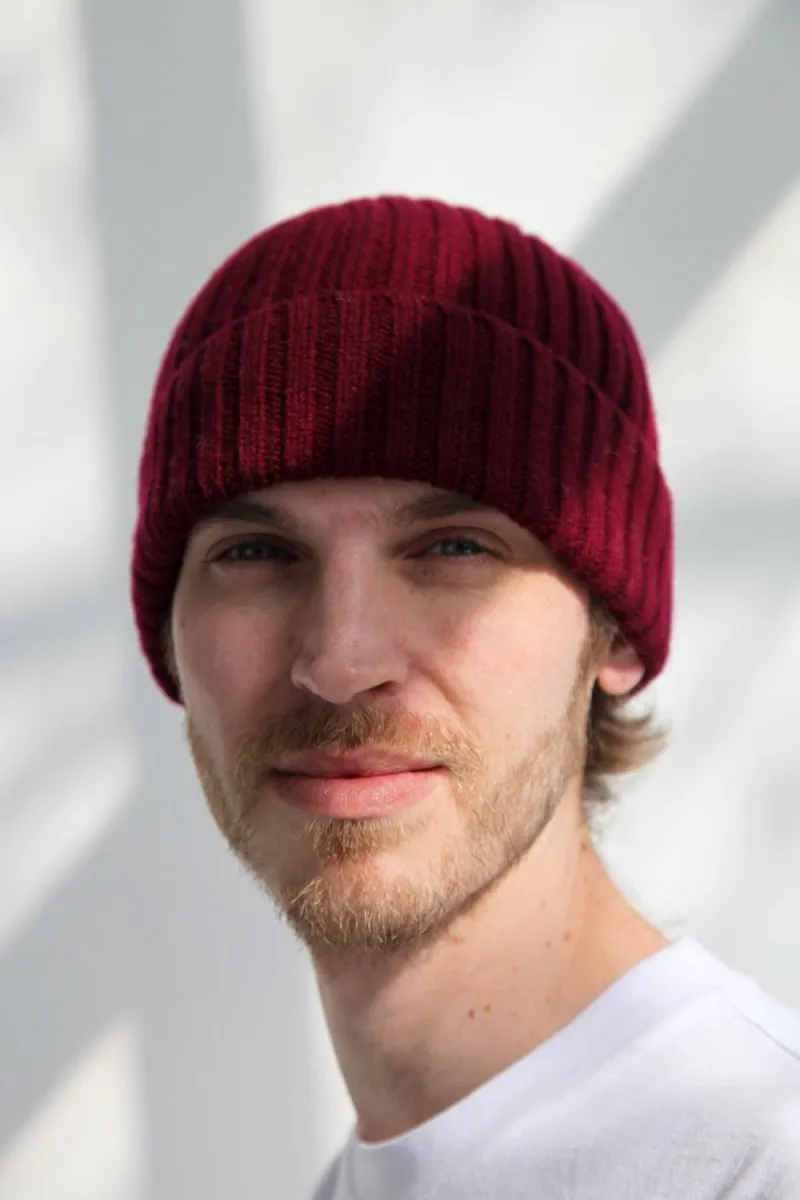 Half Dozen Super-Soft Lambswool Fisherman Beanie (Bordeaux Red)