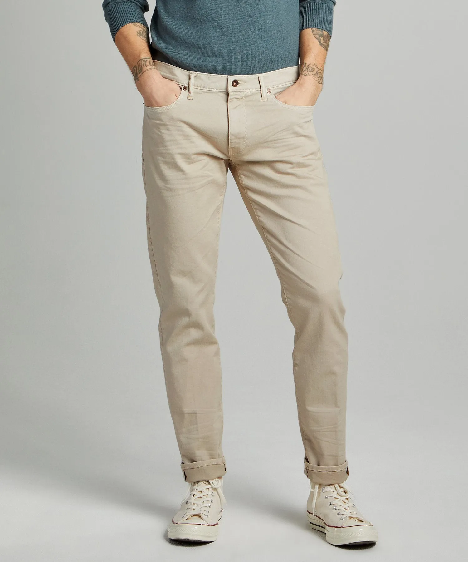 Slim Fit 5-Pocket Garment-Dyed Stretch Twill in Casual Khaki