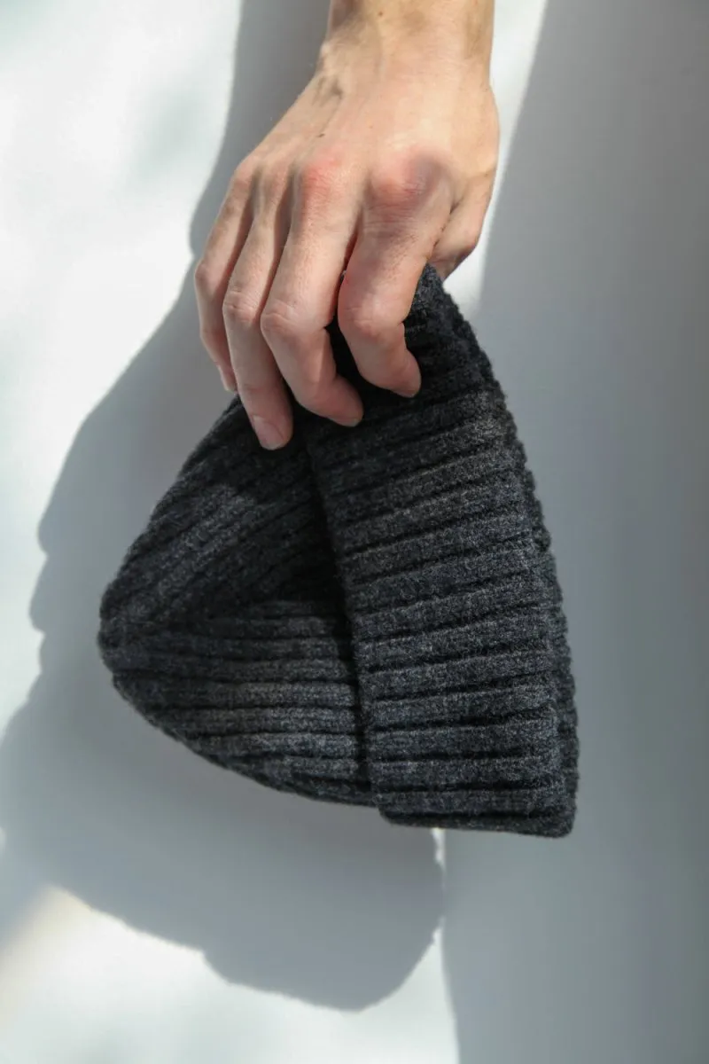 Super-Soft Lambswool Fisherman Beanie - Charcoal Grey