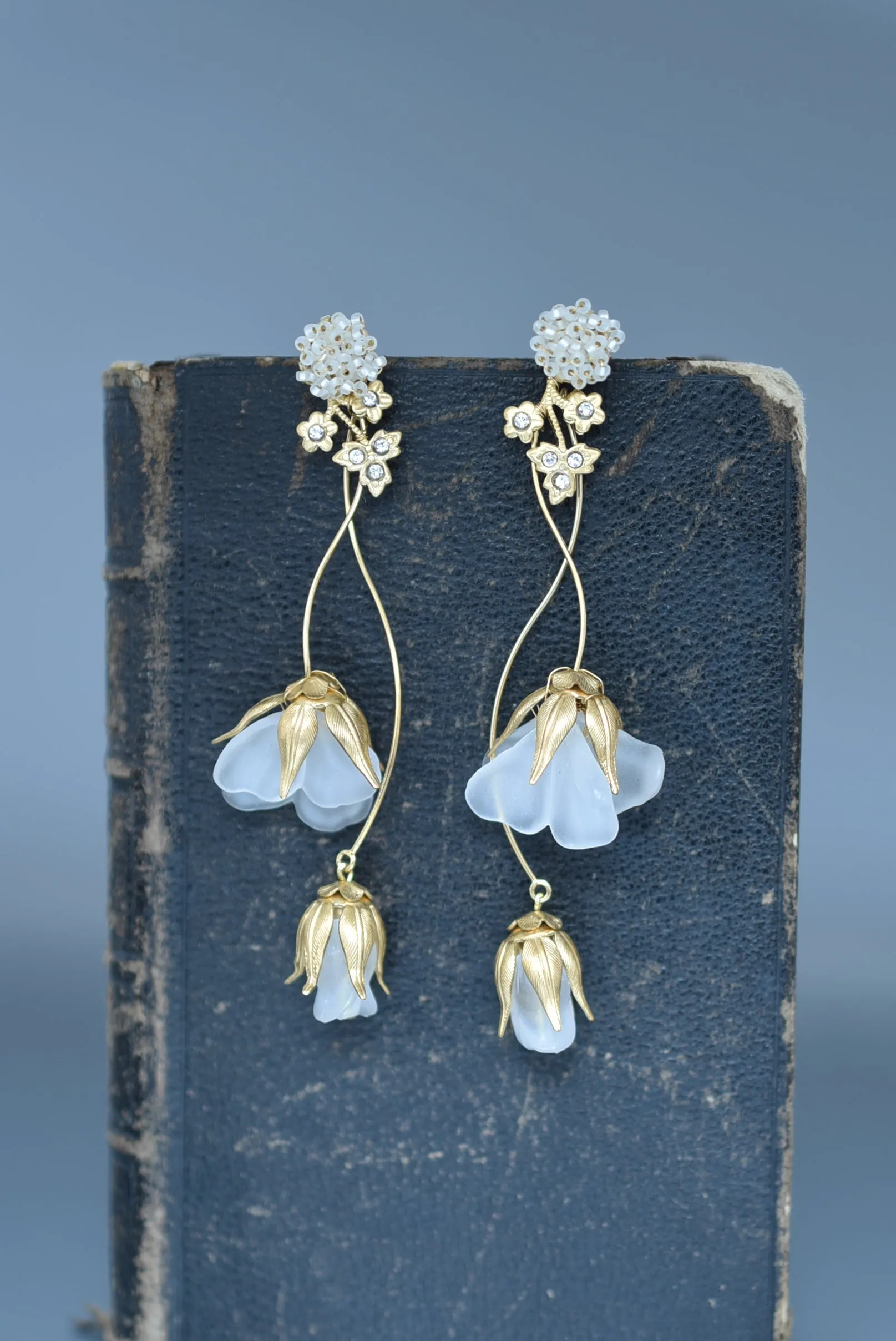 sweet pea bouquet  earring