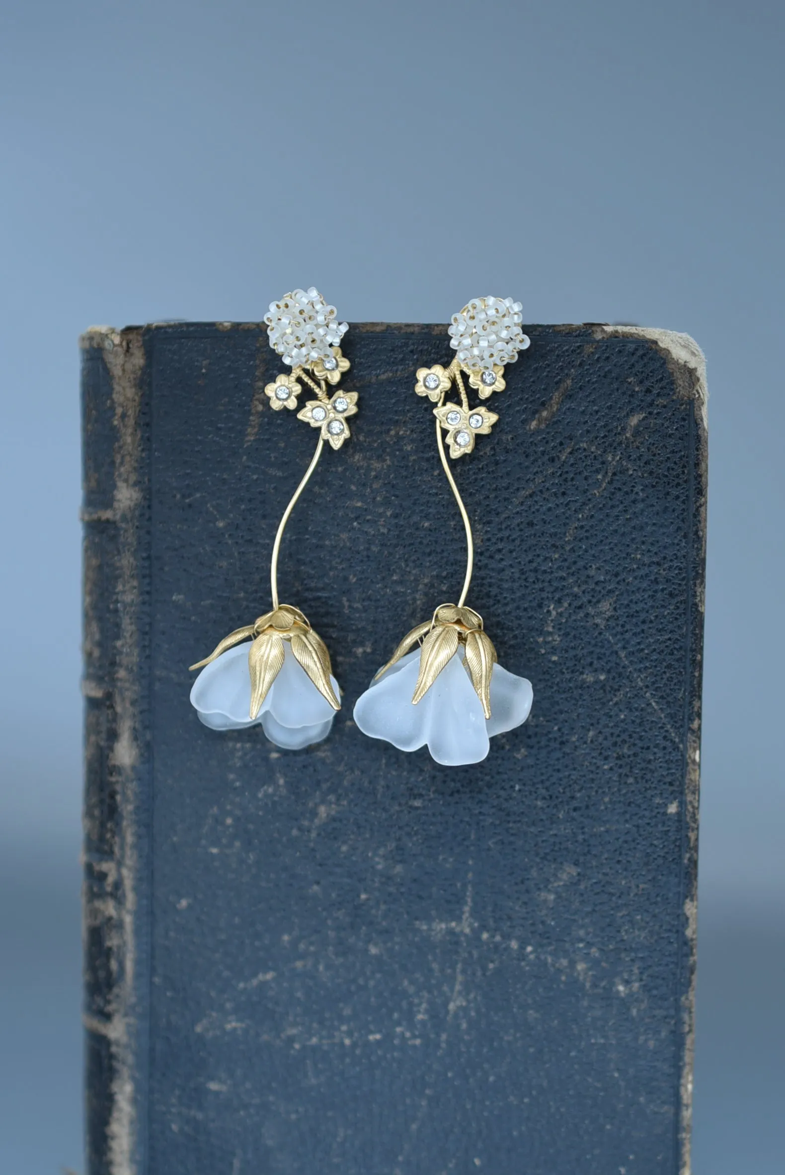 sweet pea bouquet  earring