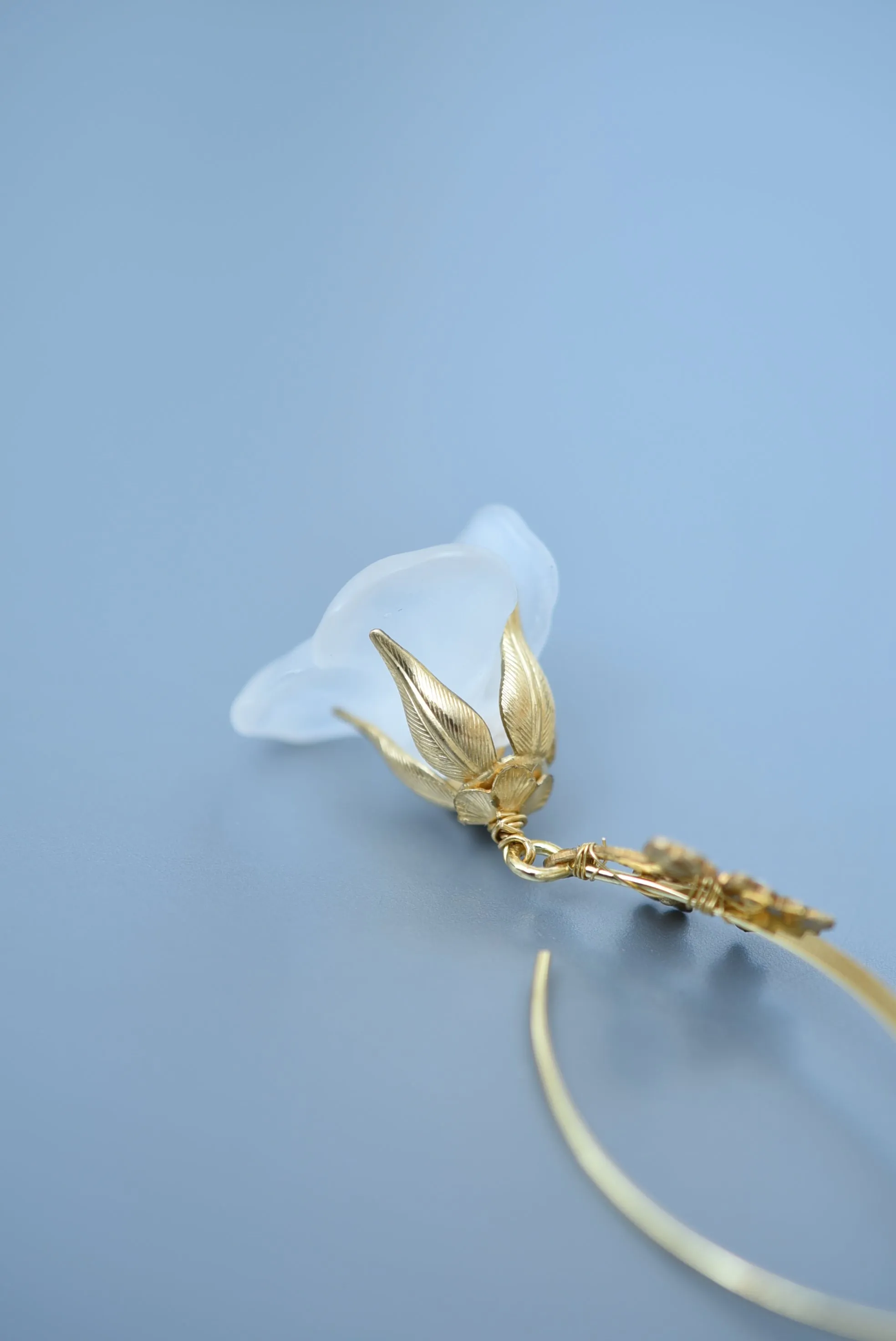 sweet pea hook earring