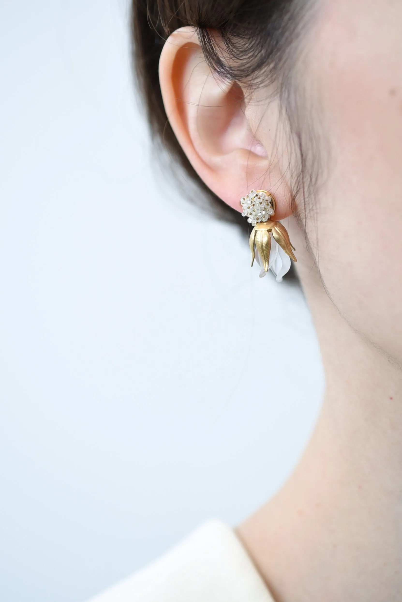 sweet pea petit earring