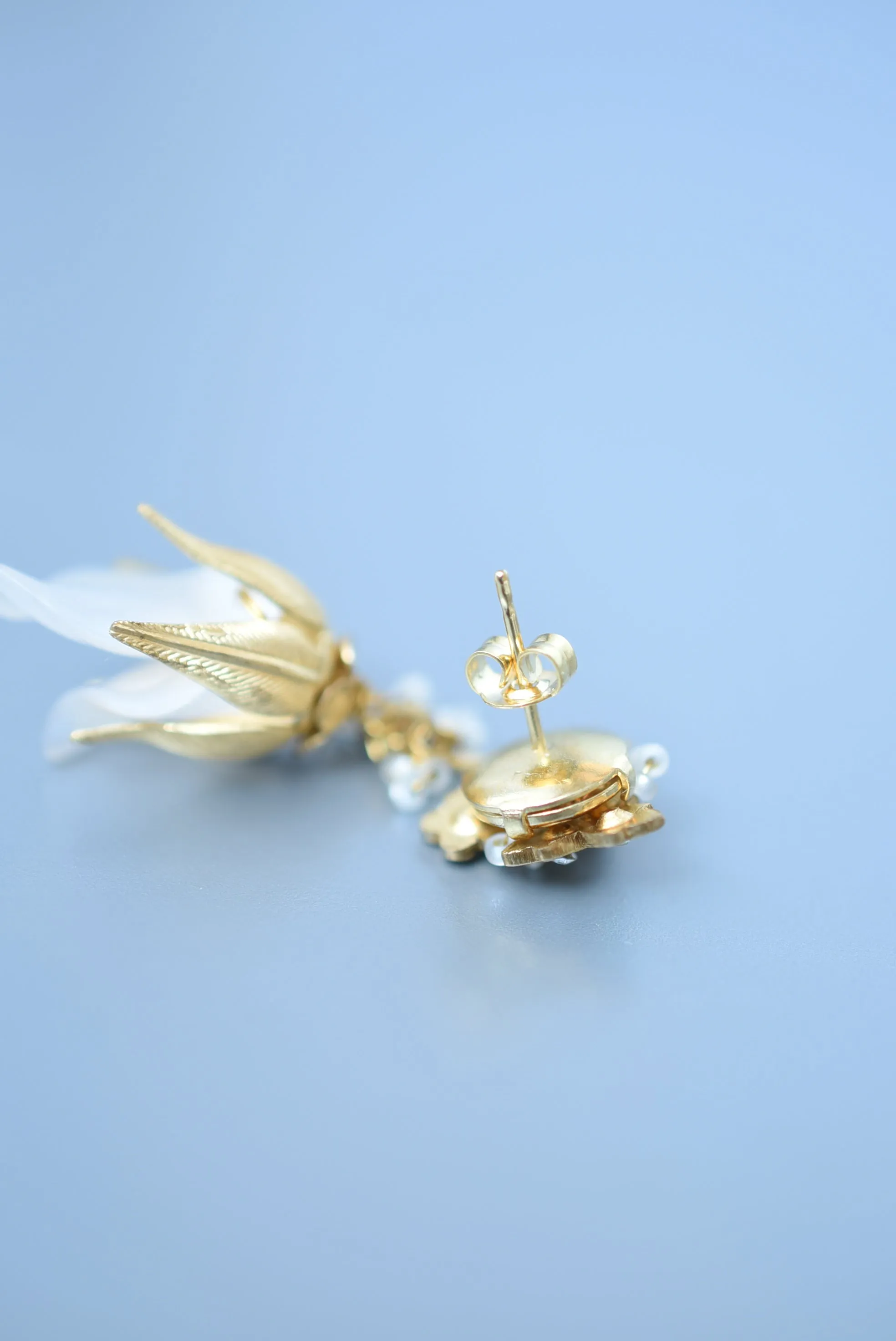 sweet pea tsubomi earring