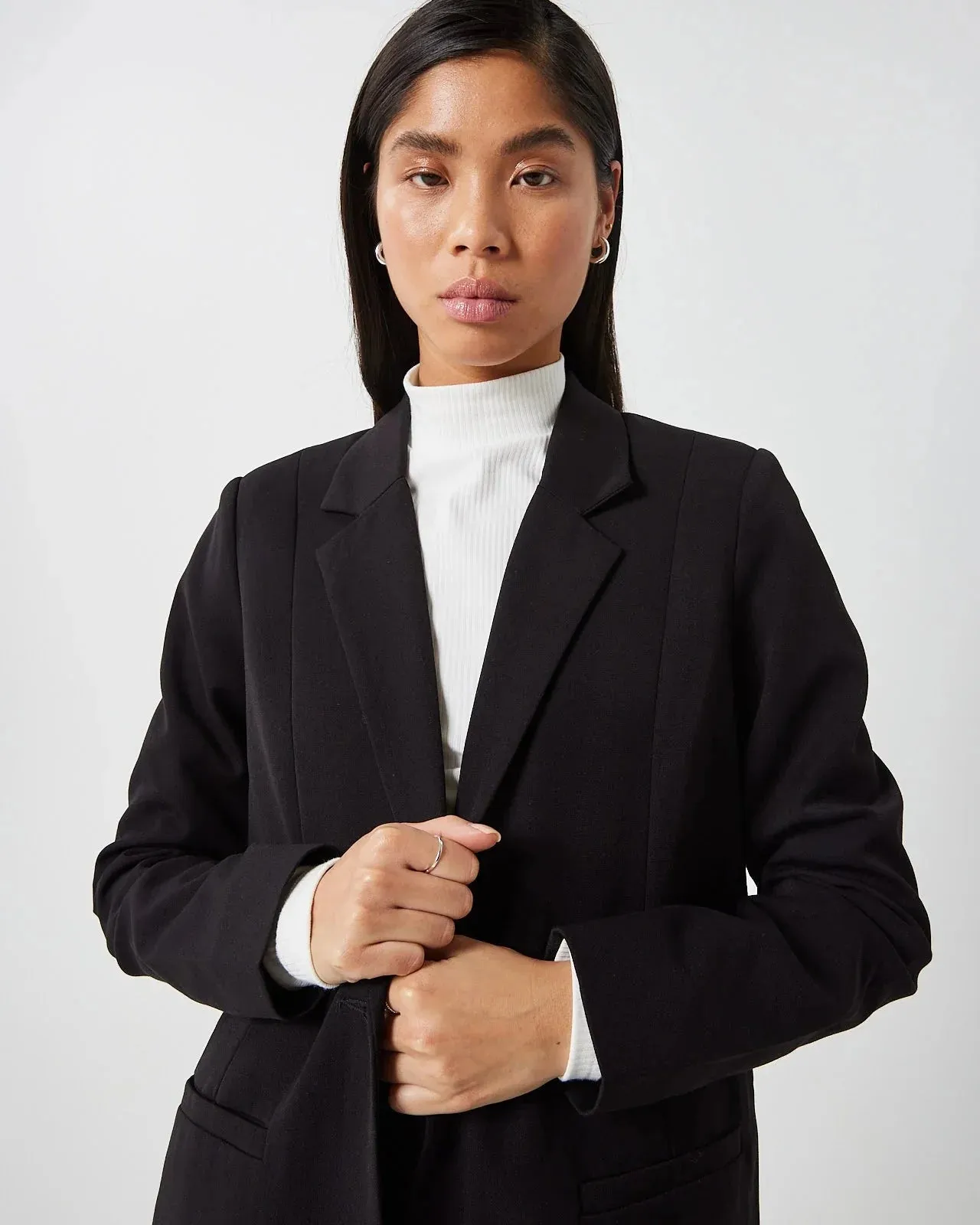 The Tara Blazer by Minimum - Black