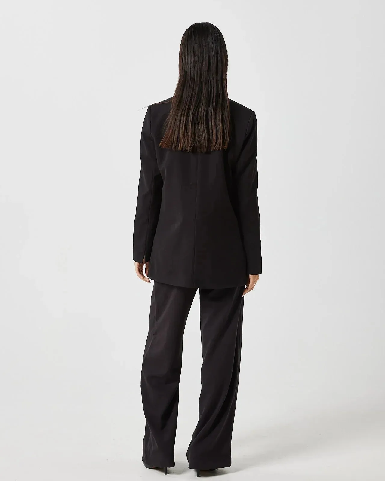 The Tara Blazer by Minimum - Black