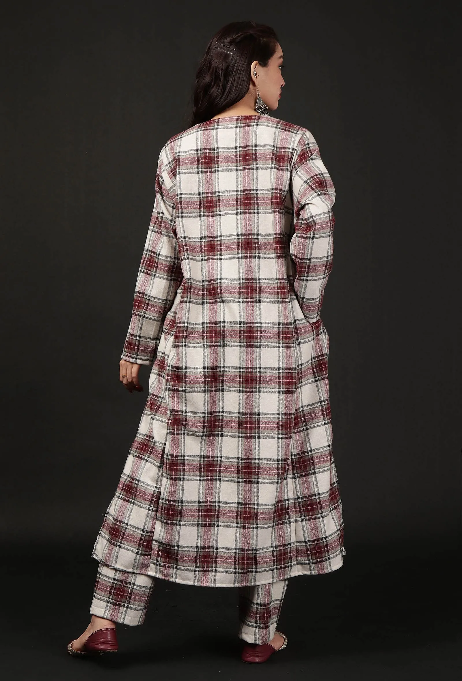 White Woven Tartan Checks Phiran Kurta With Pockets