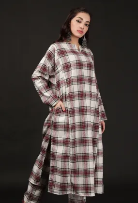 White Woven Tartan Checks Phiran Kurta With Pockets