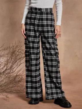 Women Black Check Straight Fit Cargo Pants