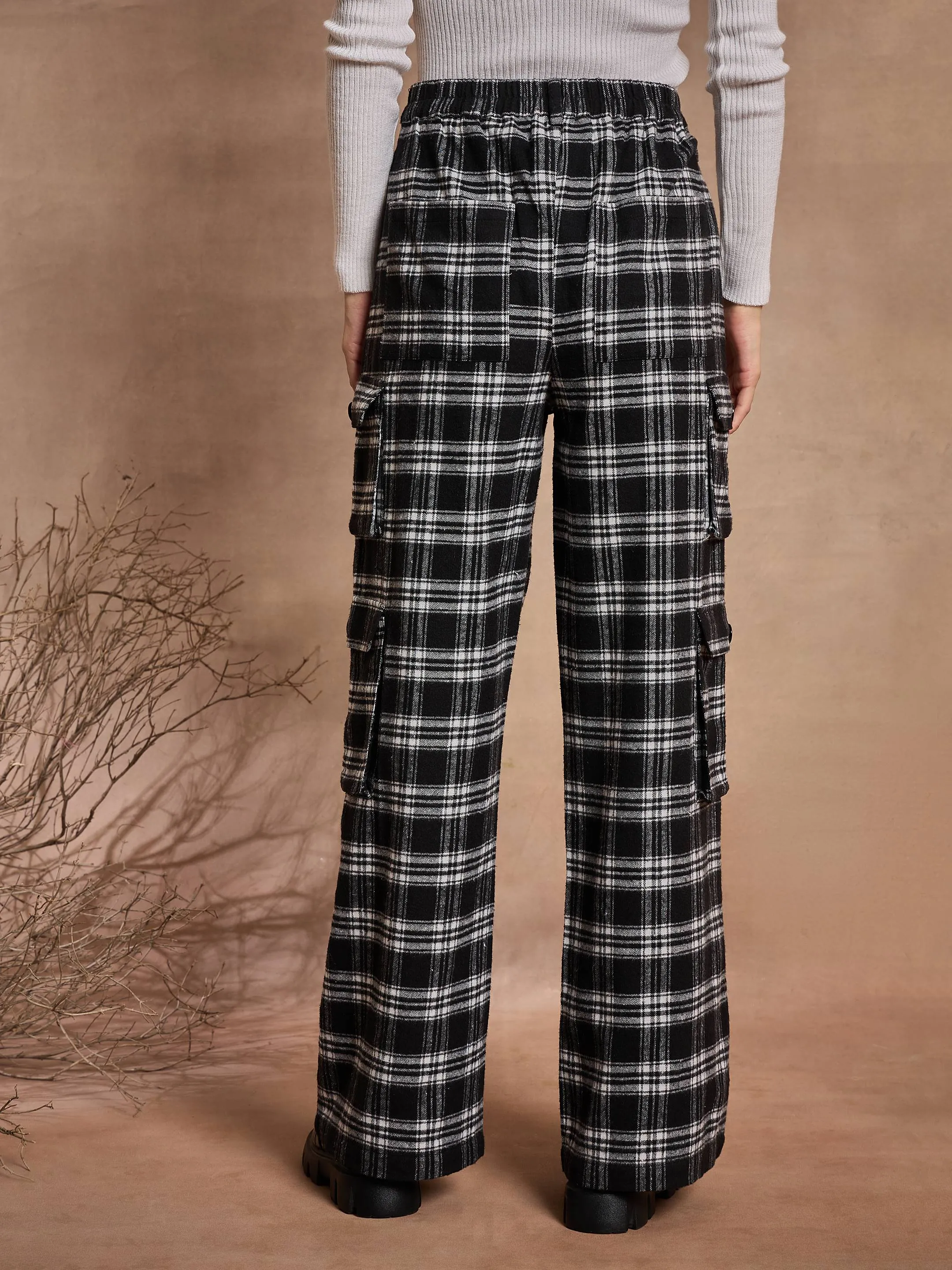 Women Black Check Straight Fit Cargo Pants