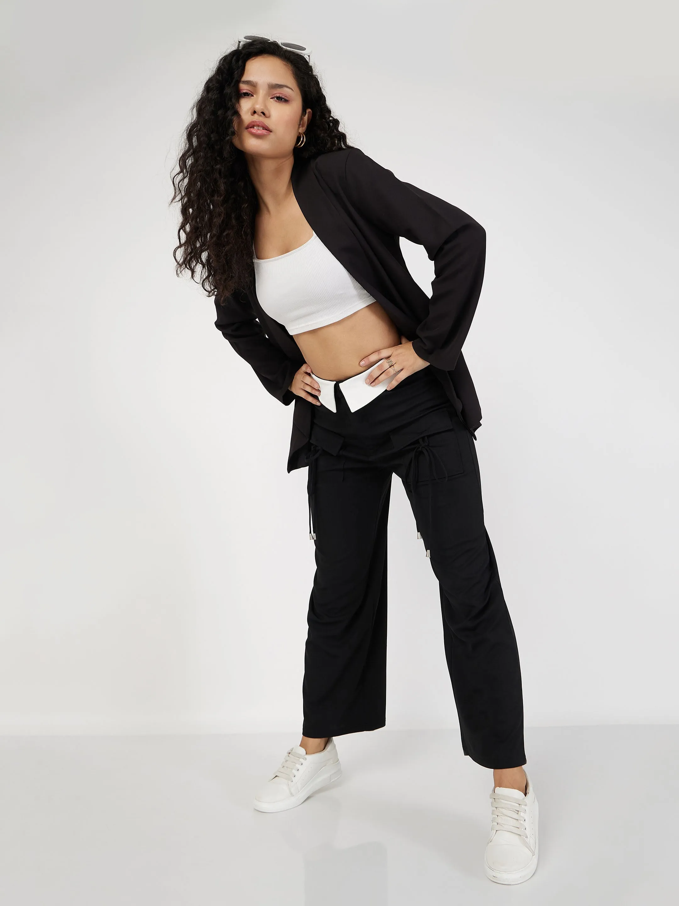 Women Black Contrast Waistband Cargo Pants