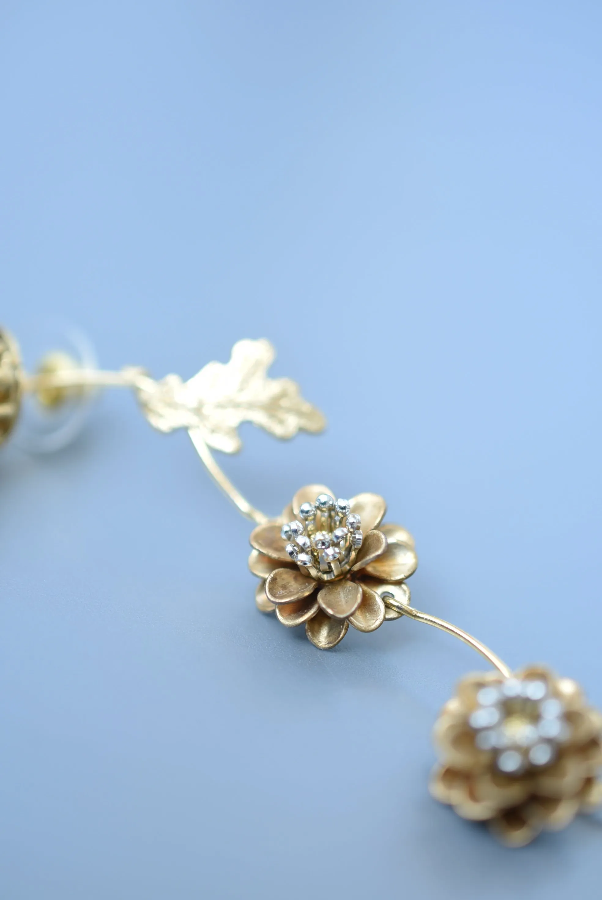 Zinnia bouquet earring